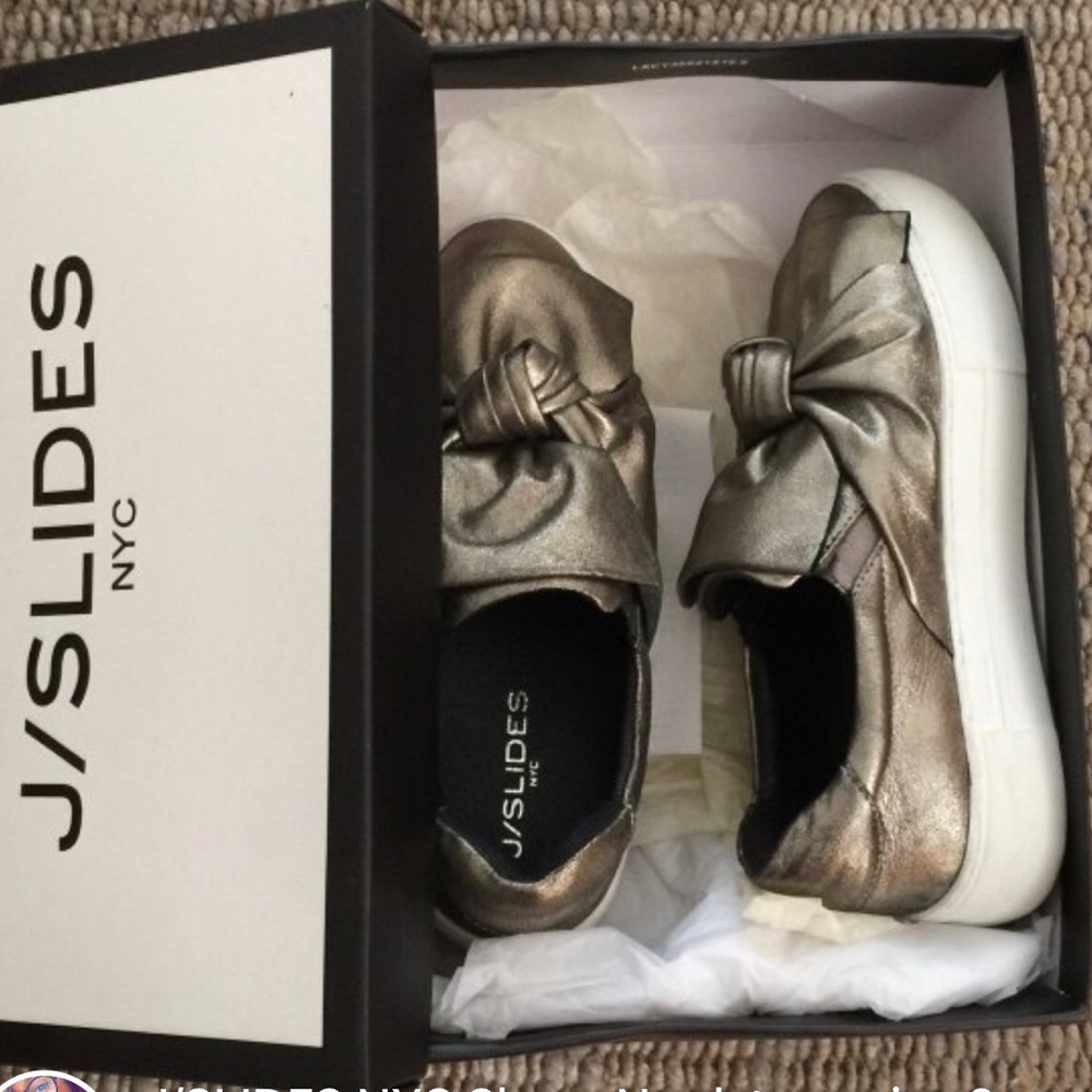 Shoes size 6